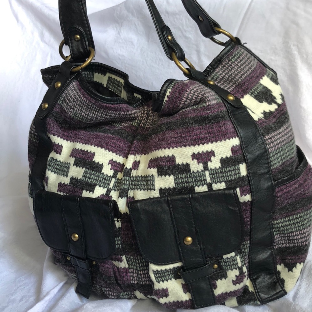 Aztec Pattern Oversized Handbag - Picture 7 of 8
